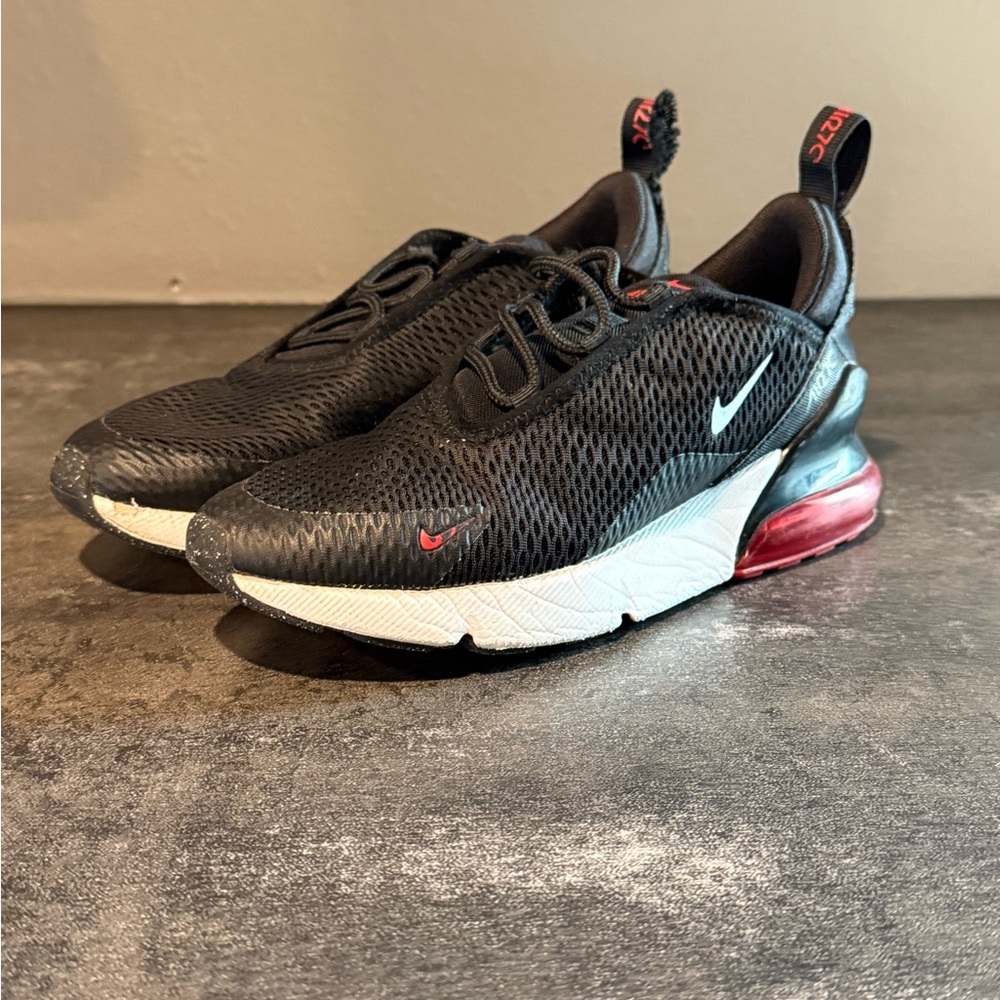 Kids Nike Air Max 270 size 2 black